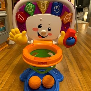 Kiddie basketball goal with balls! 🏀